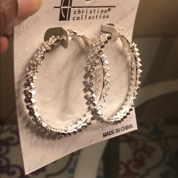 Silver hoop earrings - Picture 2 of 2
